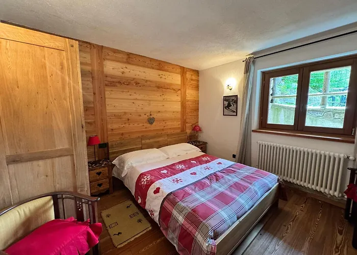 We Are 4810 Aux Pieds Du Mont-blanc Trilocale Courmayeur