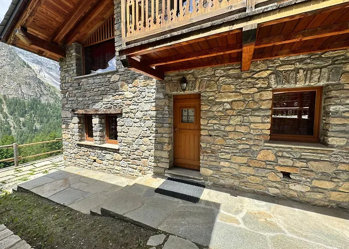 We Are 4810 Aux Pieds Du Mont-blanc Trilocale Apartment Courmayeur